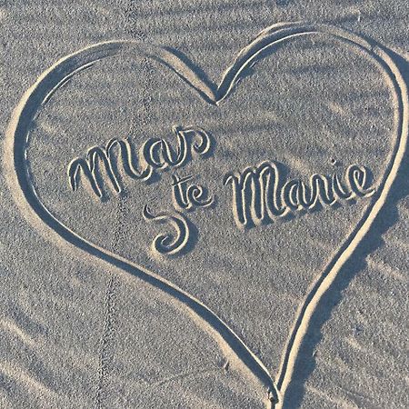 Mas Sainte Marie ,Piscine Chauffee Hotel Aigues-Mortes Ngoại thất bức ảnh