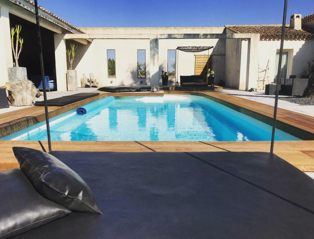 Mas Sainte Marie ,Piscine Chauffee Hotel Aigues-Mortes Ngoại thất bức ảnh