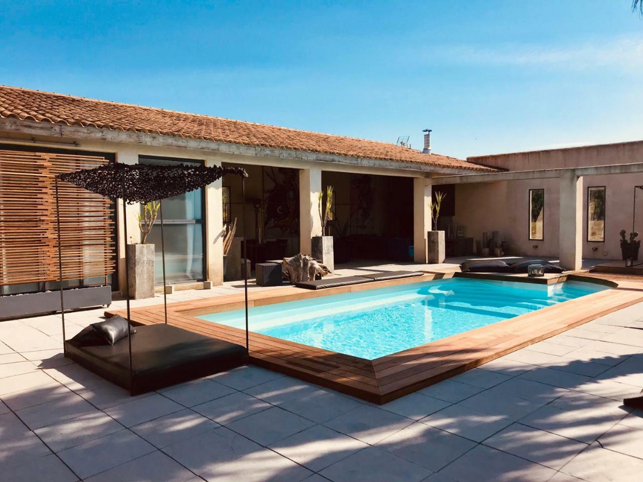 Mas Sainte Marie ,Piscine Chauffee Hotel Aigues-Mortes Ngoại thất bức ảnh